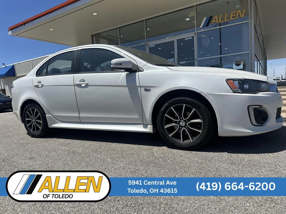 2016 Mitsubishi Lancer SEL CVT's photo