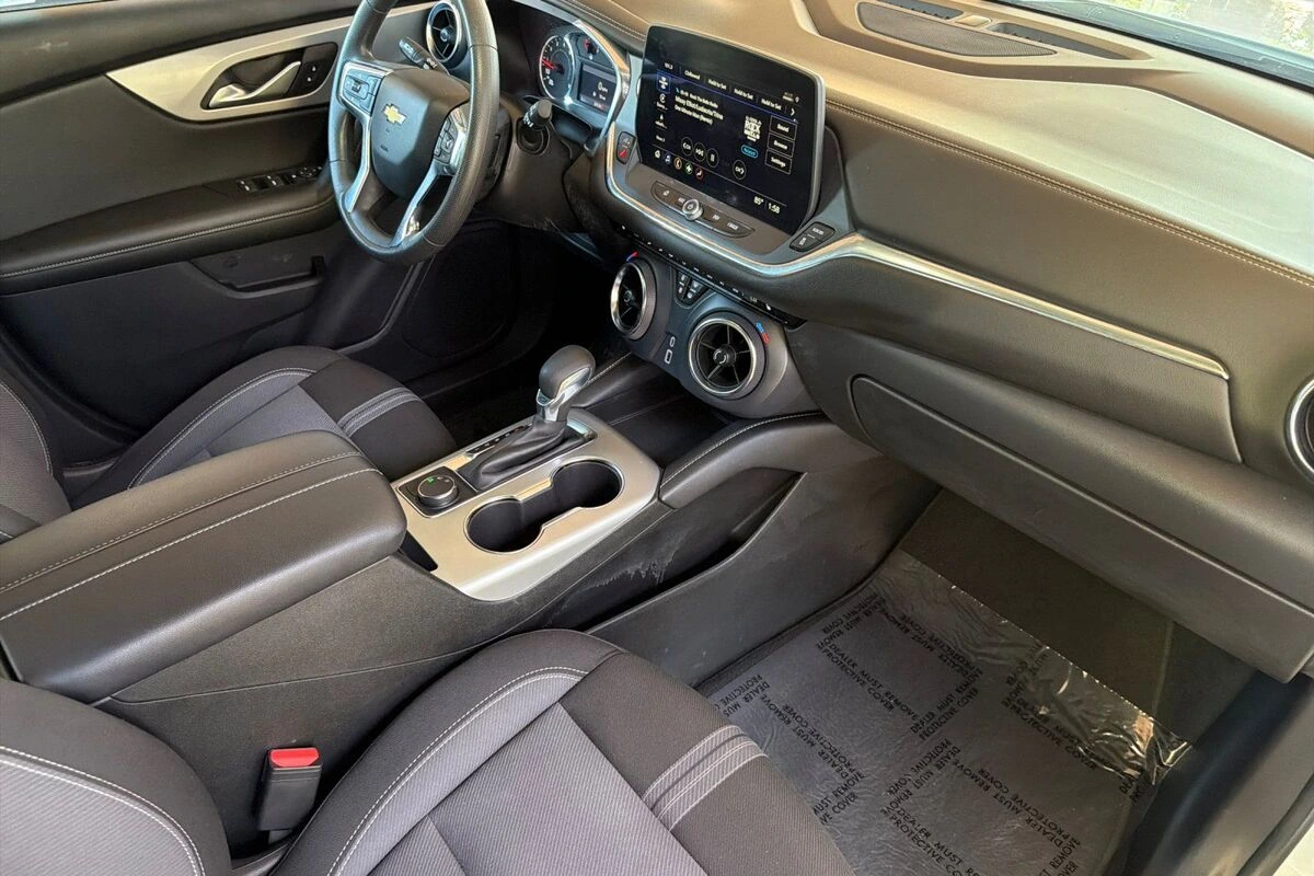 2025 Chevrolet Blazer 2LT - Photo 16