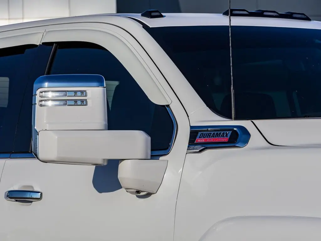 2021 Gmc Sierra Denali photo 2