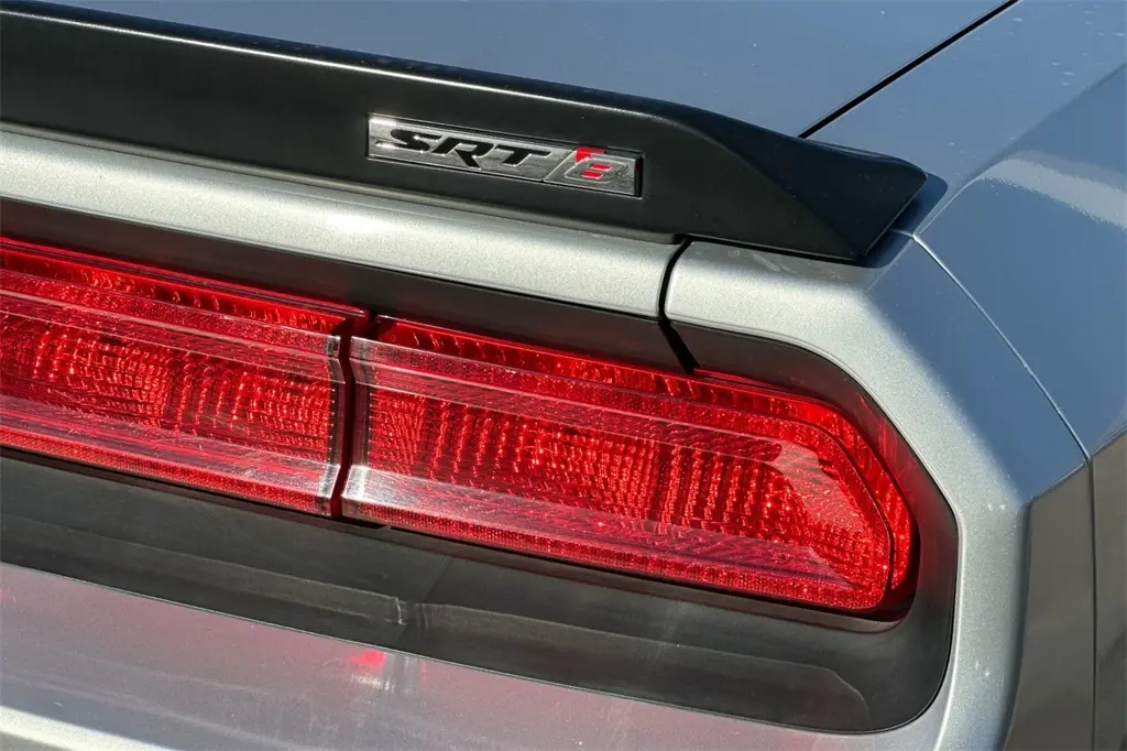 2008 Dodge Challenger SRT8 photo 24