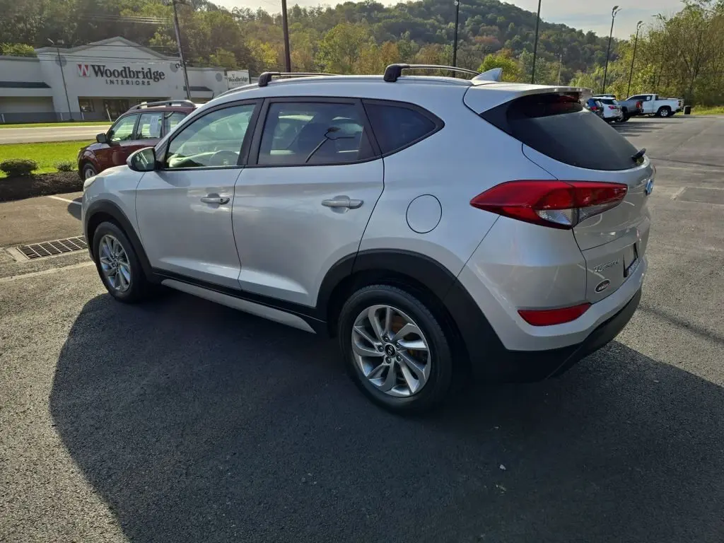 2018 Hyundai Tucson SEL photo 3