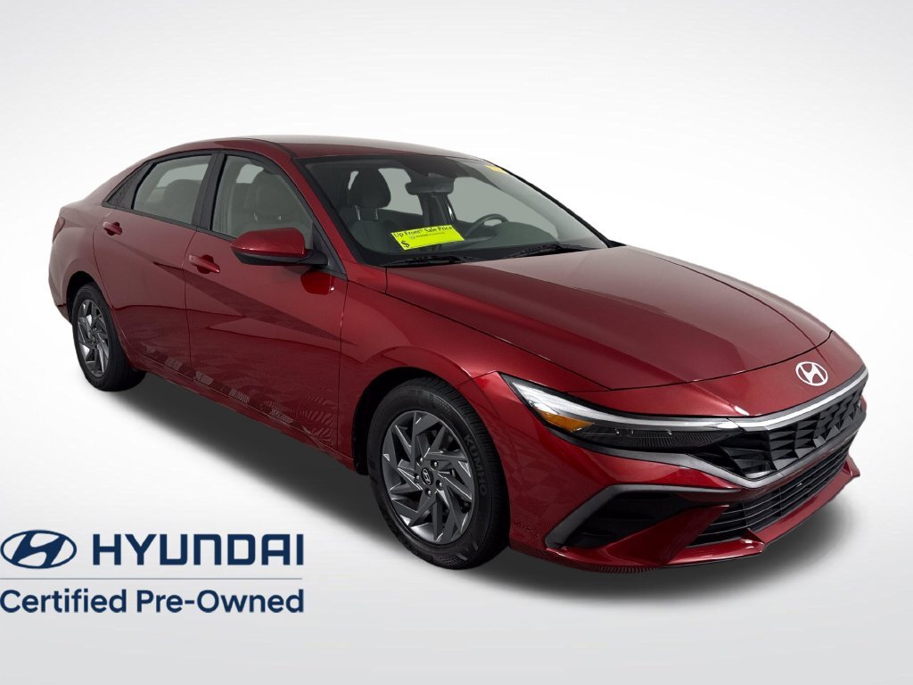 2024 Hyundai Elantra SEL FWD