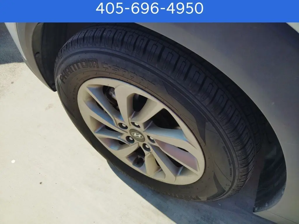 2018 Hyundai Tucson SEL photo 12