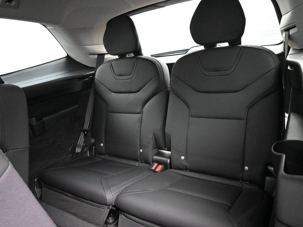 2025 Volvo EX90 Ultra - Photo 19