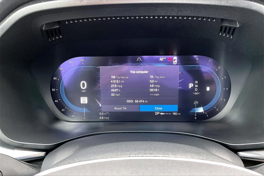 2023 Volvo - image 13