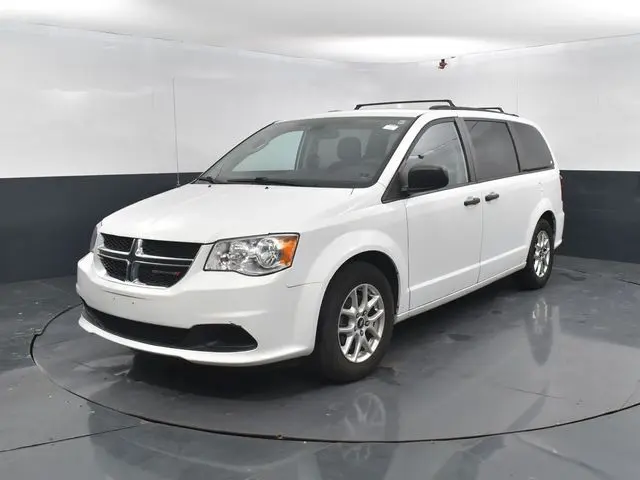 2019 Dodge Grand Caravan SE photo 3