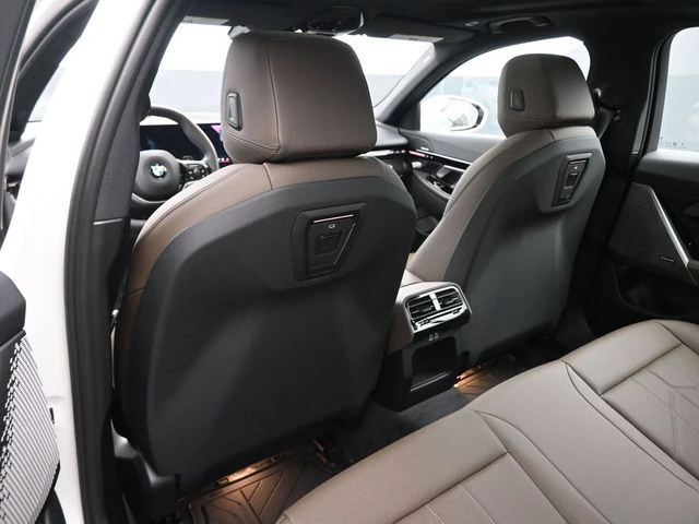 2026 BMW 5 Series 530i - Photo 10