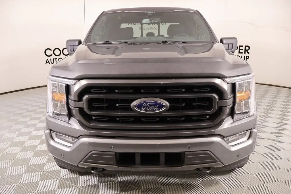 2021 Ford F-150 XLT photo 2