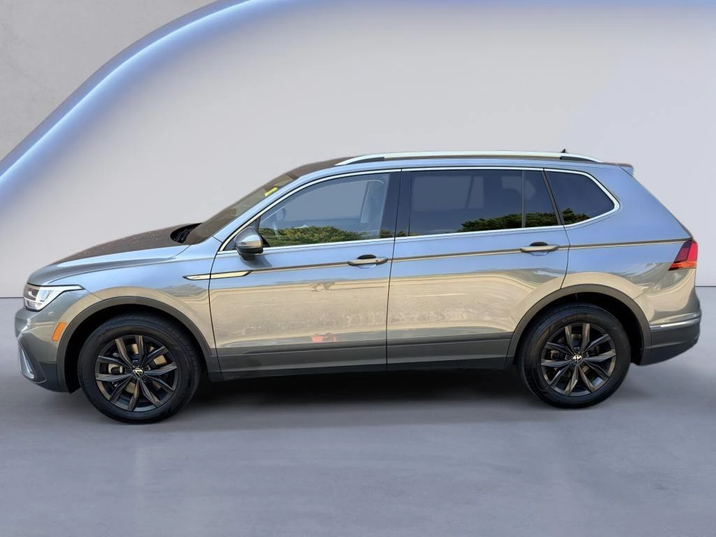 Used 2024 Volkswagen Tiguan SE with VIN 3VV2B7AX4RM147571 for sale in Kansas City