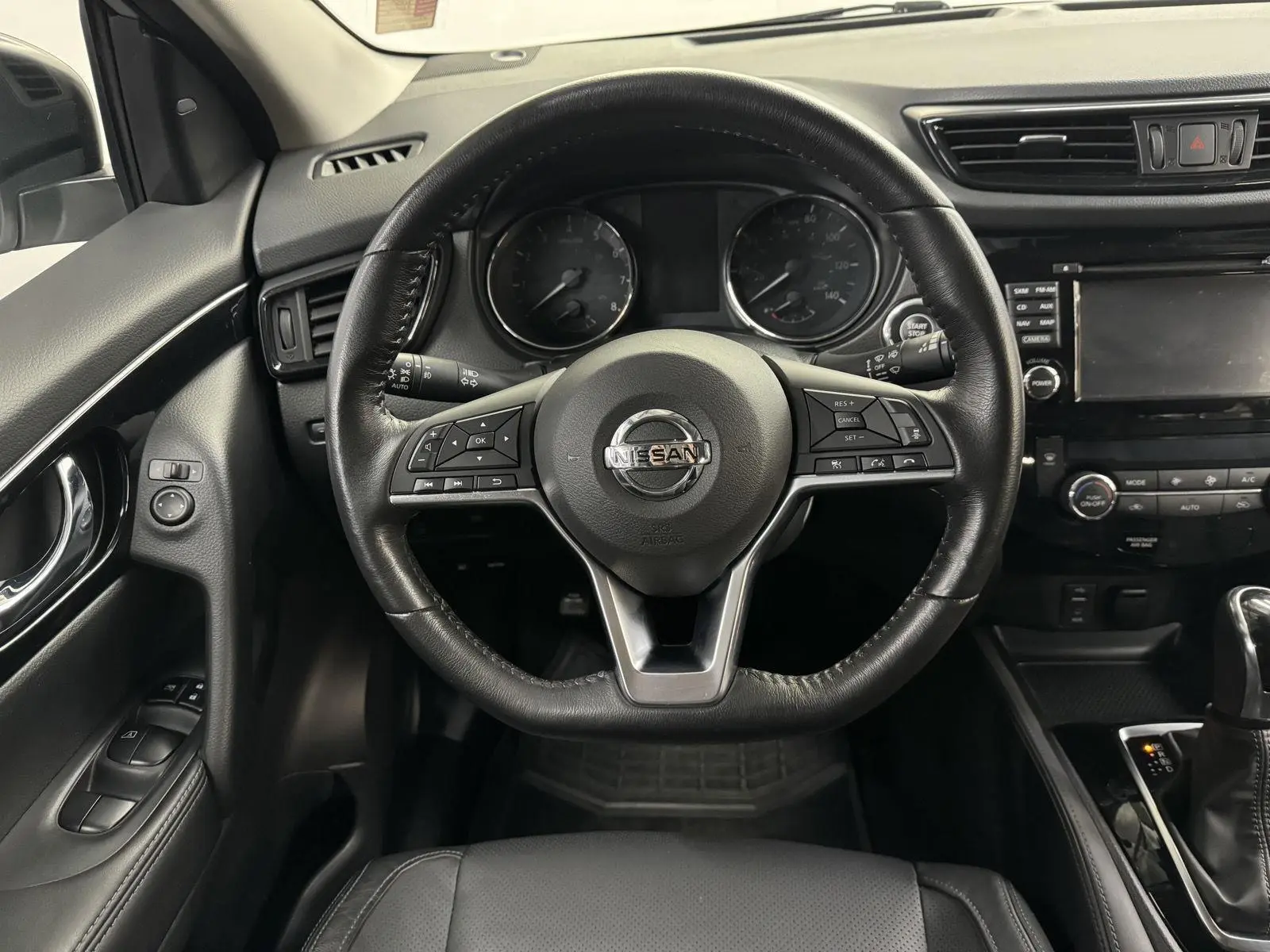 2017 Nissan Rogue Sport SL photo 13