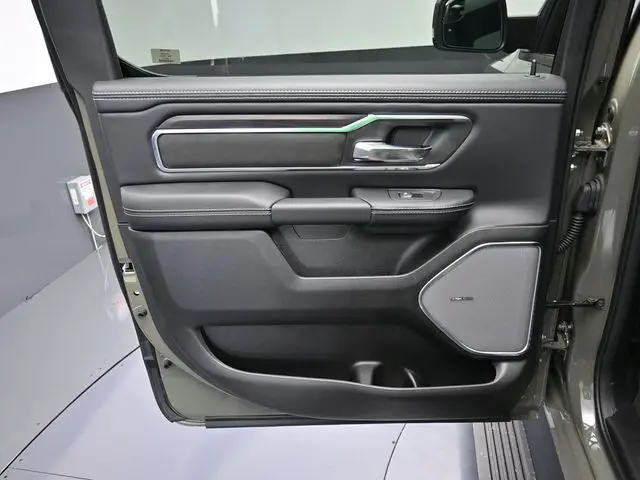 2026 Ram 1500 Laramie photo 10