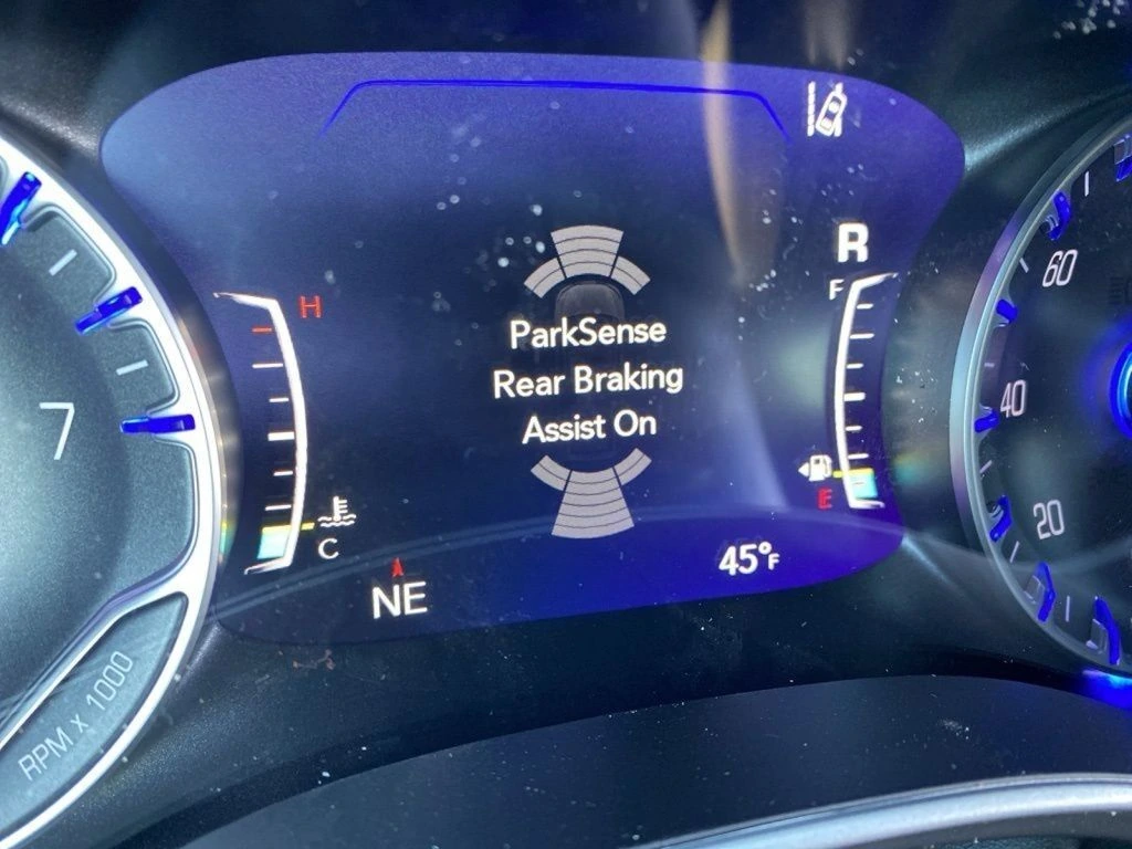 2026 Chrysler Pacifica Select - Photo 42