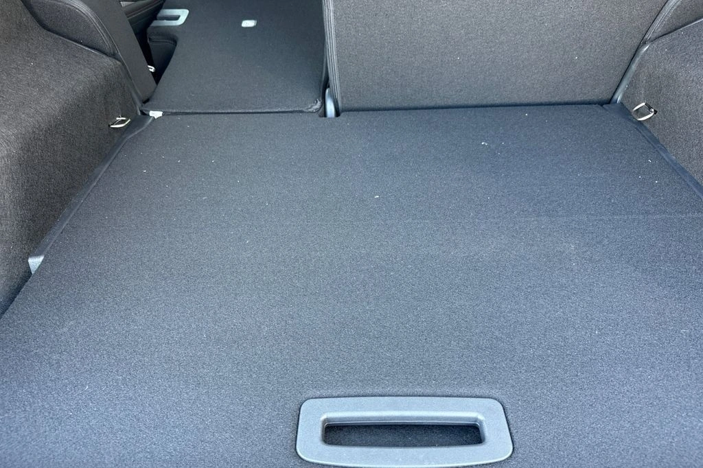 2025 Nissan Kicks SR - Photo 12