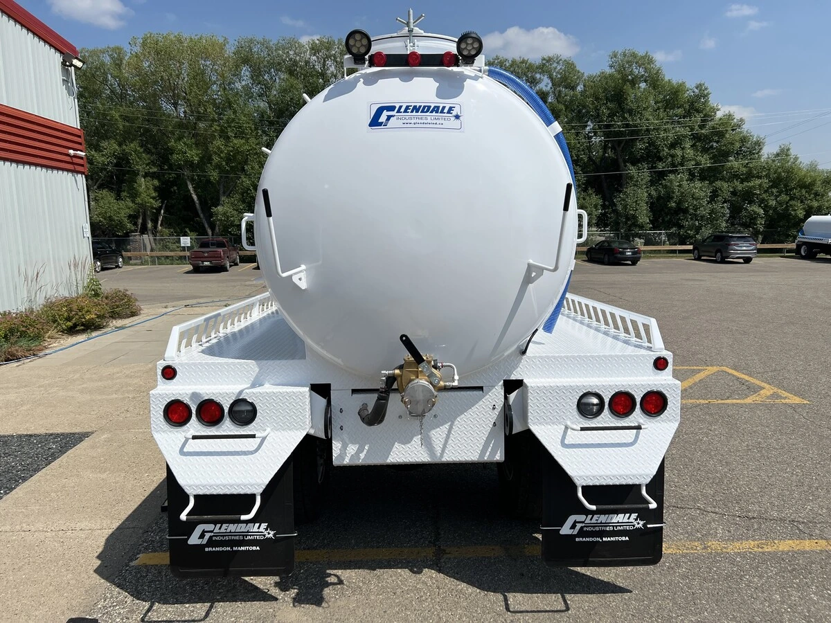 2027 Freightliner M2 106 — photo 4