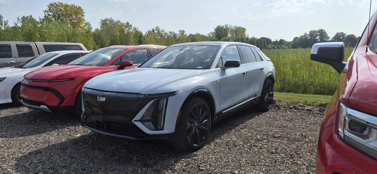 2024 Cadillac LYRIQ