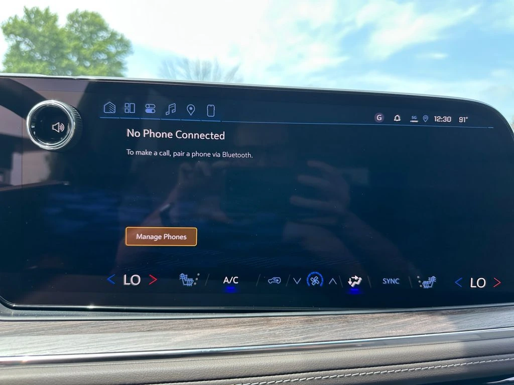 2026 Chevrolet Suburban LT - Photo 48