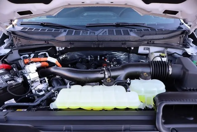 2025 Ford F-150 XLT photo 36