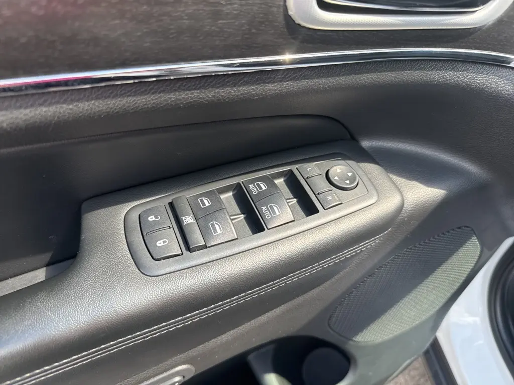 2018 Jeep Grand Cherokee Limited photo 9