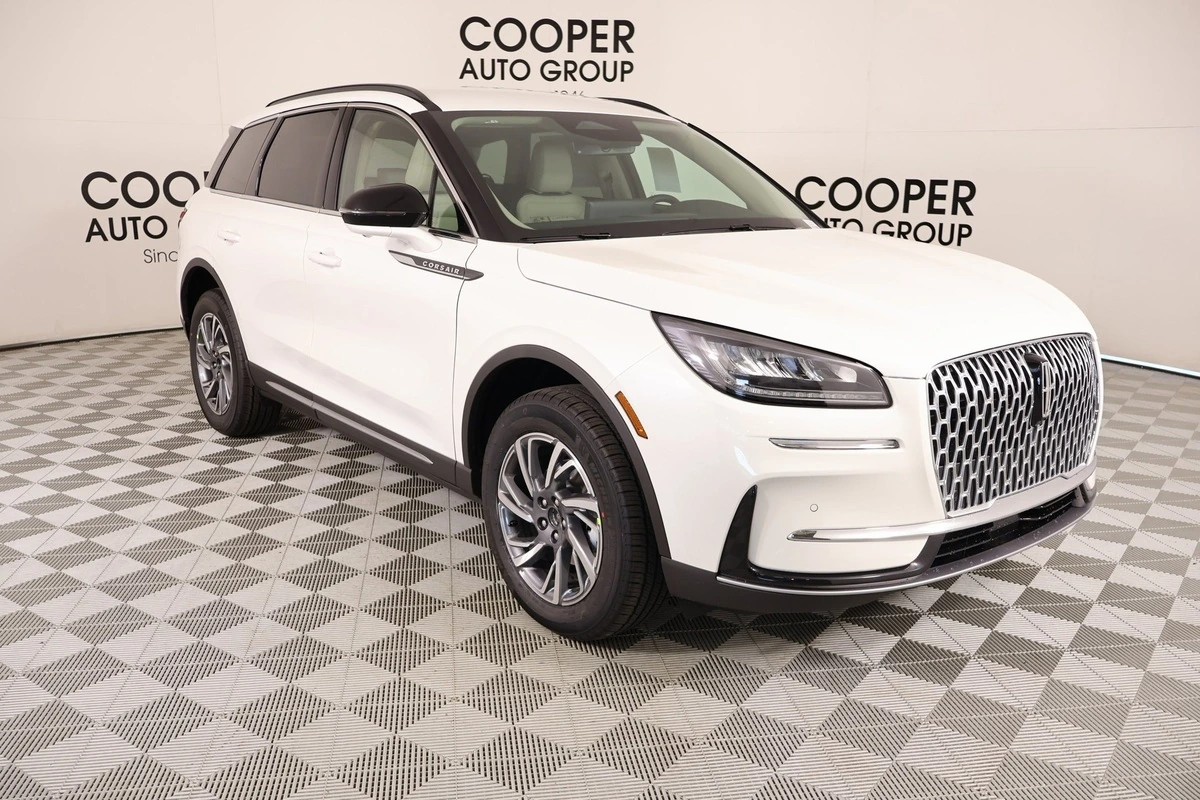 2026 Lincoln Corsair Premiere's photo