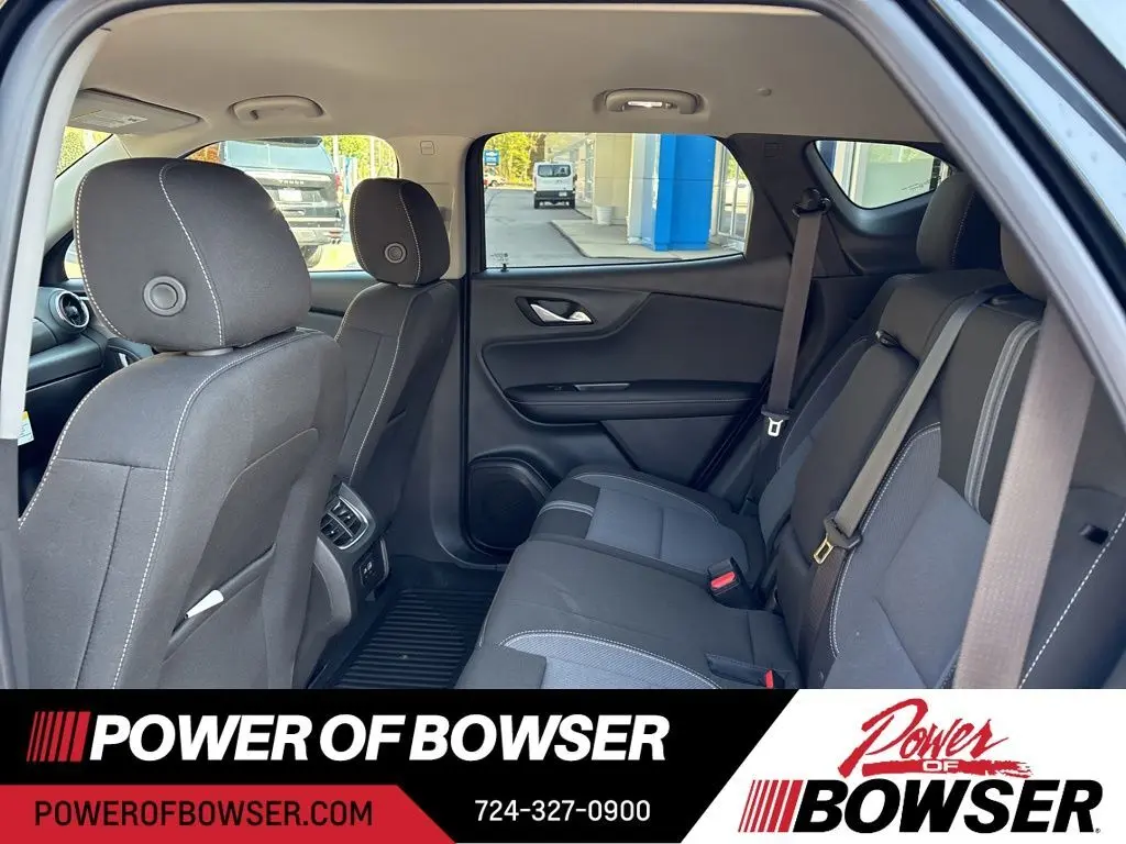2025 Chevrolet Blazer 2LT photo 5