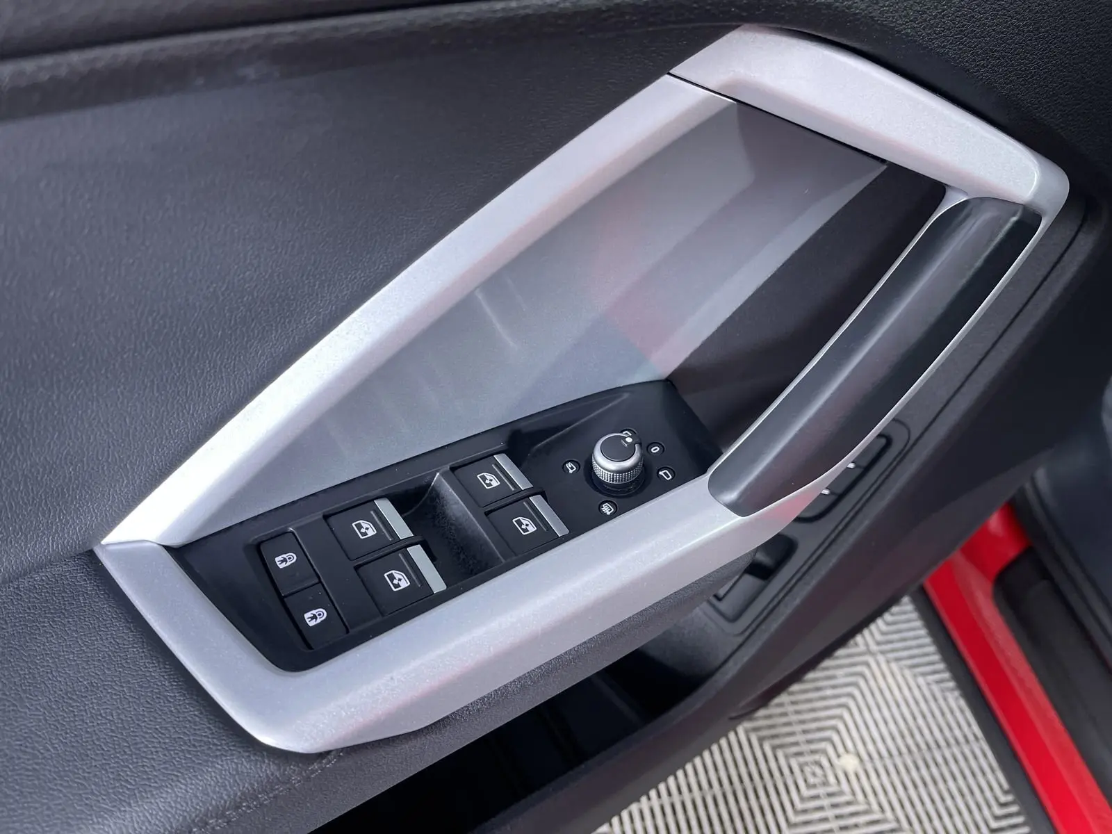 2022 Audi Q3 Premium Plus 40 TFSI photo 12