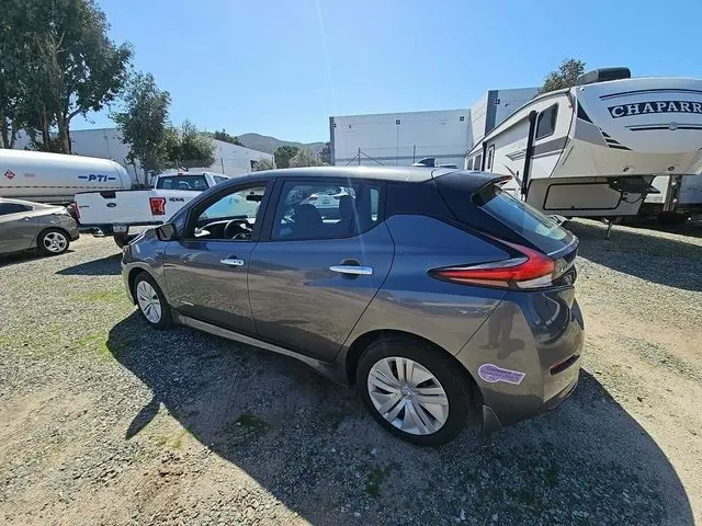 Used 2018 Nissan LEAF S with VIN 1N4AZ1CP5JC311406 for sale in Las Vegas, NV
