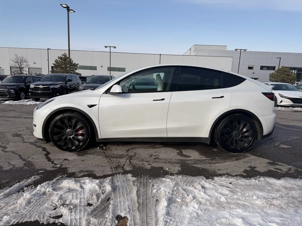 Used 2020 Tesla Model Y Performance with VIN 5YJYGDEF1LF037664 for sale in Merriam, KS