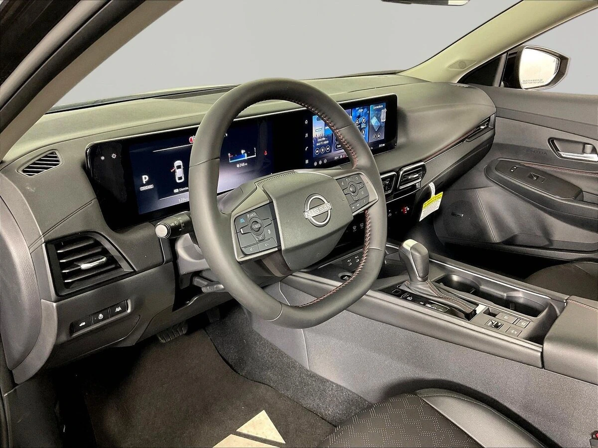 2026 Nissan Sentra SR - Photo 15