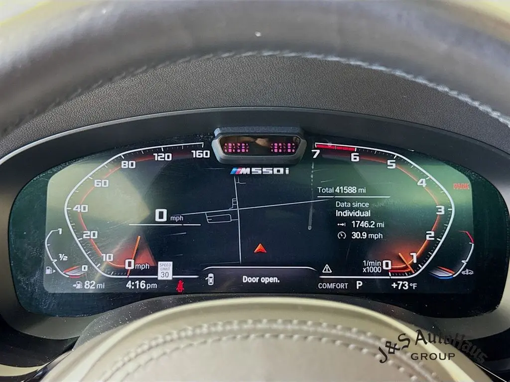 2022 Bmw M550i xDrive photo 15