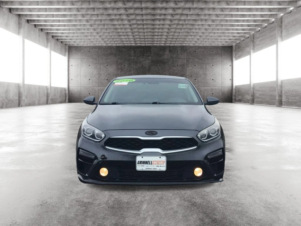 Used 2020 Kia FORTE LXS with VIN 3KPF24AD9LE148236 for sale in Grinnell, IA