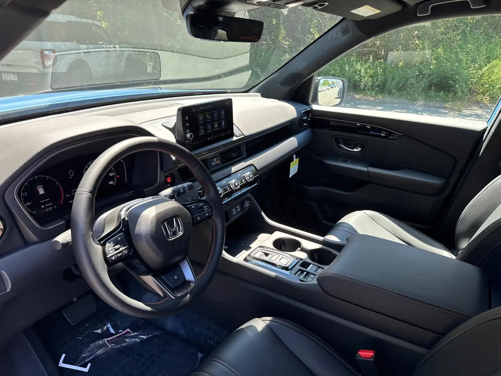 2025 Honda Pilot TrailSport photo 12