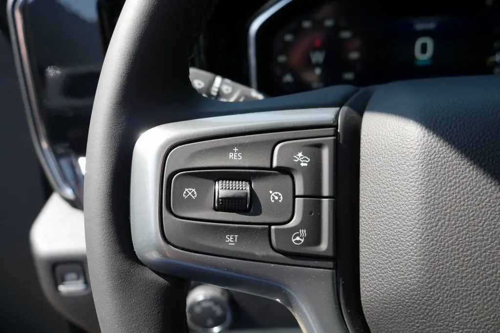 2026 Chevrolet Silverado 1500 LT1 photo 13