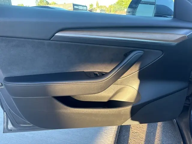 2021 Tesla Model 3 Long Range photo 15