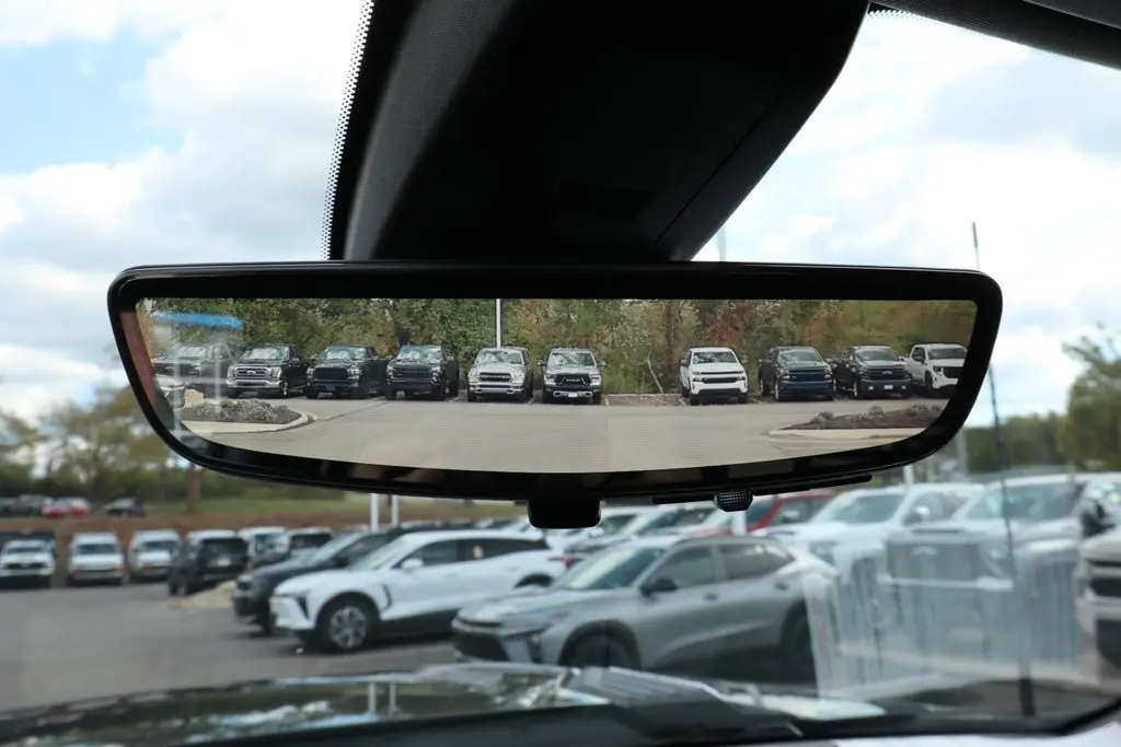2022 Chevrolet Silverado LTZ photo 29