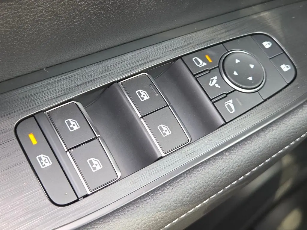 2026 Nissan Armada Platinum photo 18