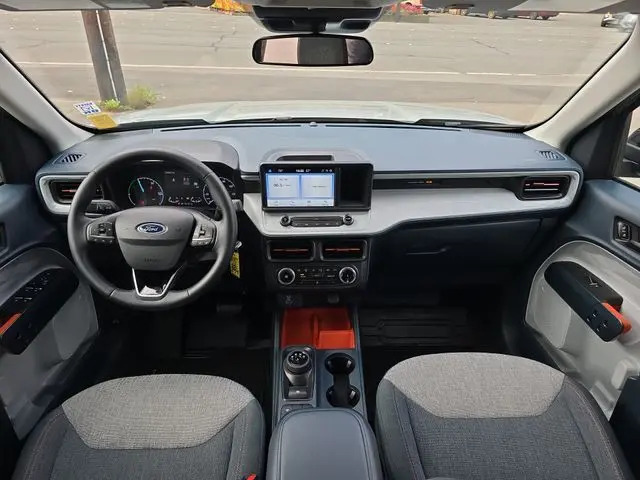 2024 Ford Maverick XLT photo 18