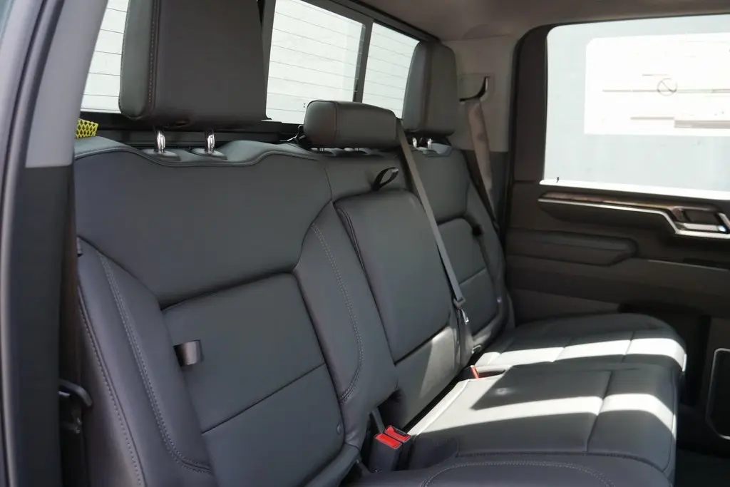 2026 Chevrolet Silverado LTZ photo 25