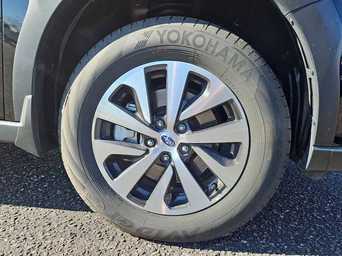 2025 Subaru Outback 2.5i photo 2