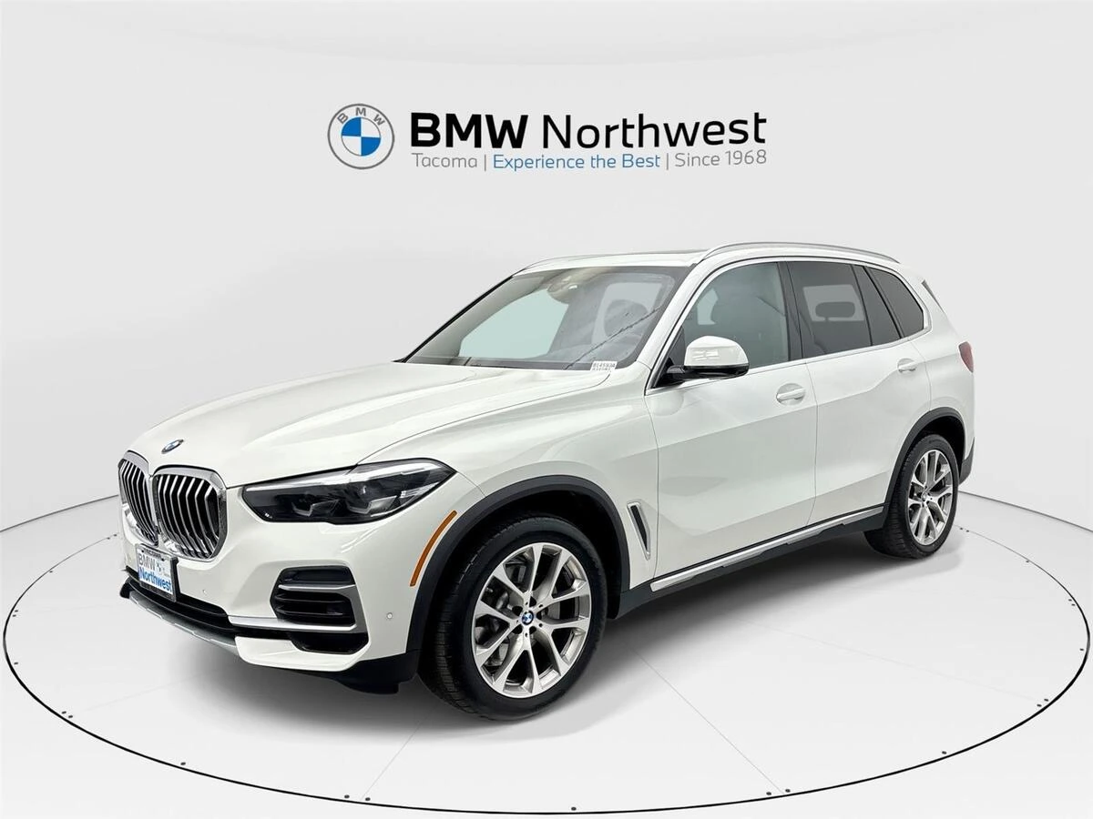 2022 BMW X5 40i's photo