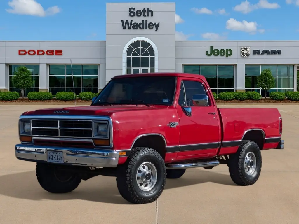 1989 Dodge W series's photo
