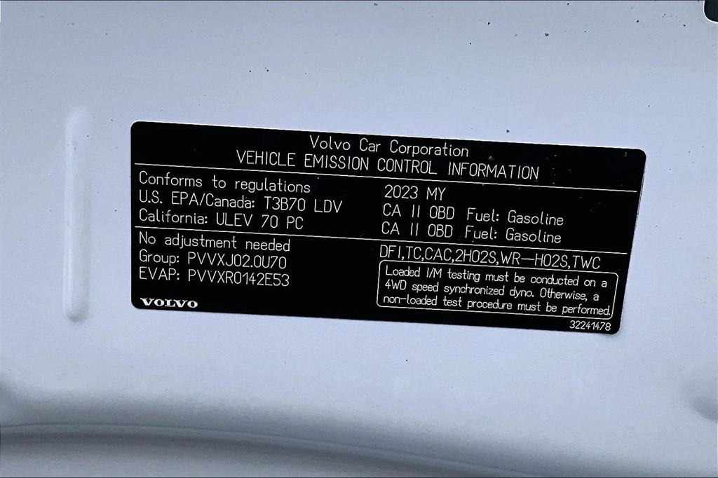2023 Volvo - image 31