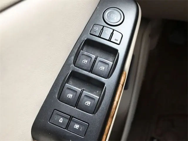 2015 Gmc Yukon Denali photo 22