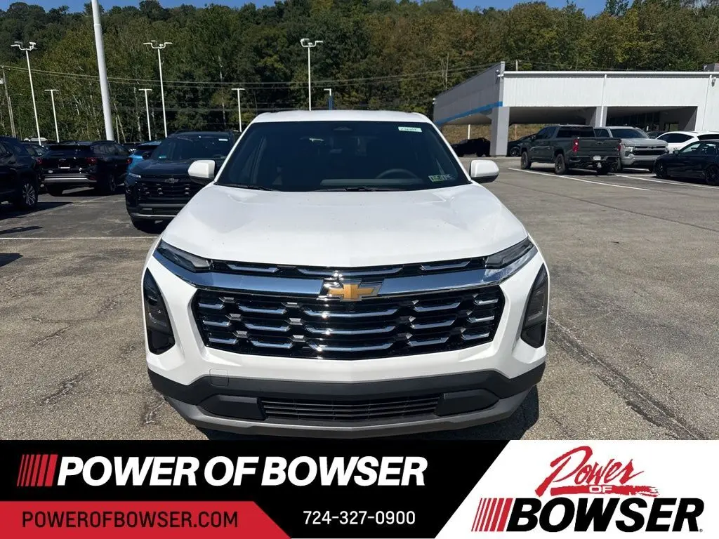 2026 Chevrolet Equinox LT photo 2