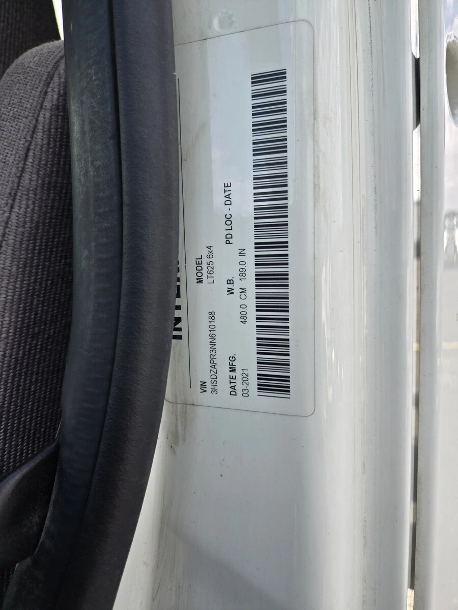 2022 International LT in Louisville, KY — photo 7