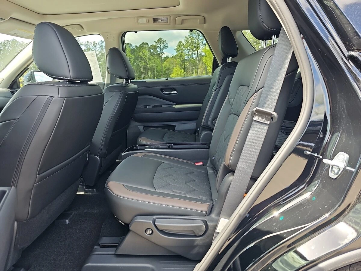 2026 Nissan Pathfinder Platinum - Photo 19