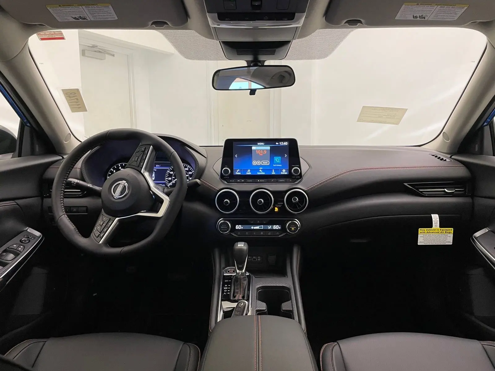 2025 Nissan Sentra SR photo 10