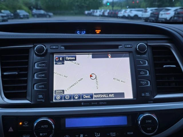 2017 Toyota Highlander Limited - Photo 23