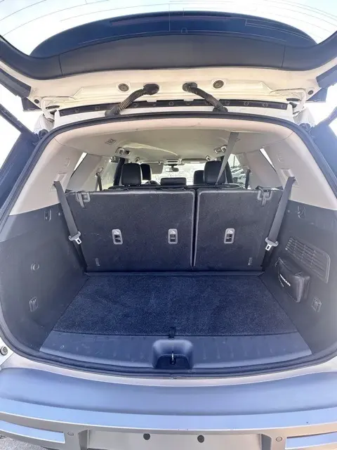 2022 Nissan Pathfinder SL photo 8