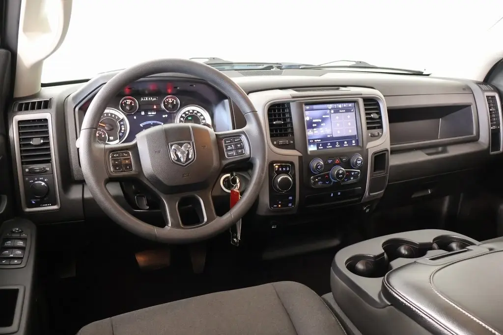 2023 Ram 1500 Classic Tradesman photo 2