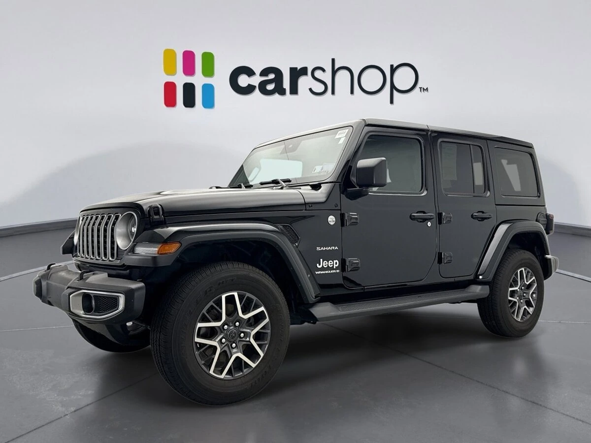 2024 Jeep Wrangler Sahara's photo